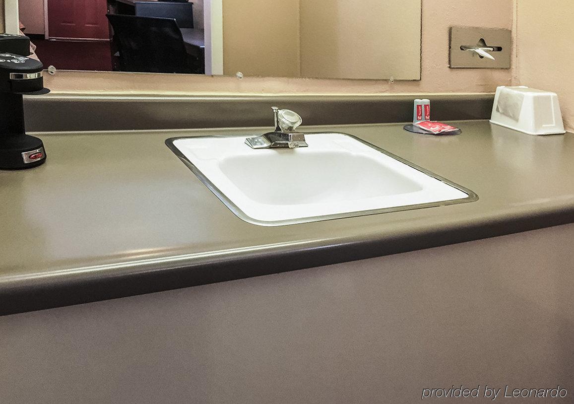 Hotel Rodeway West Dodge